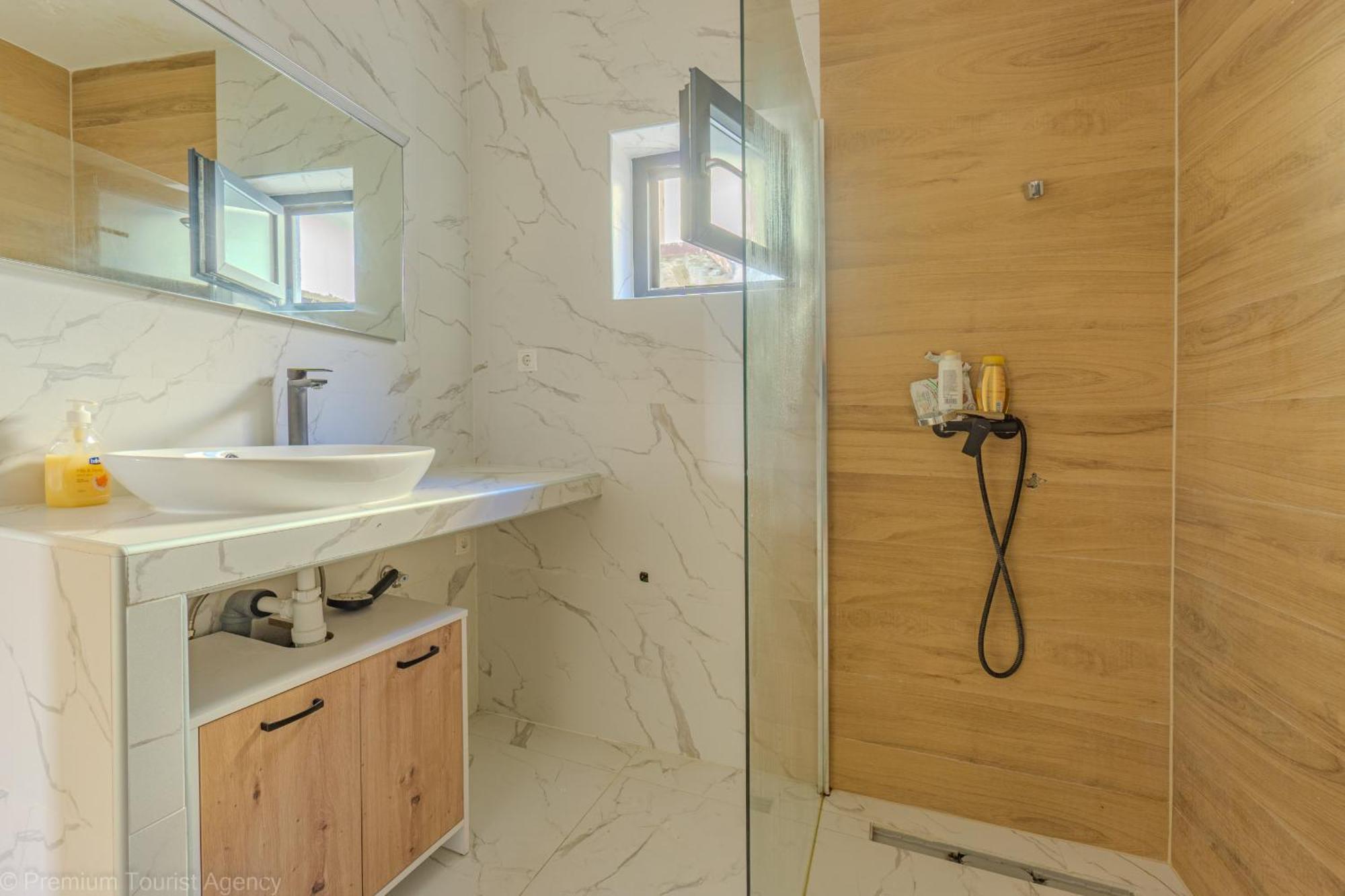 Ivica Super Comfortable, Newly Furnished Apartment In A Top Location Metajna Exterior foto